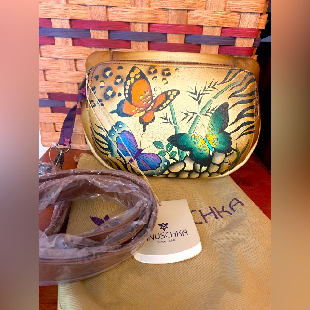 NWT Anuschka belt bag